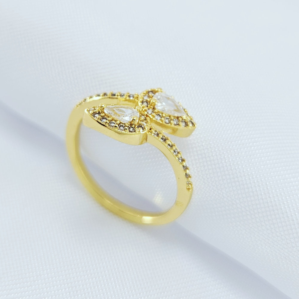 Anel gota dois fios cravejados