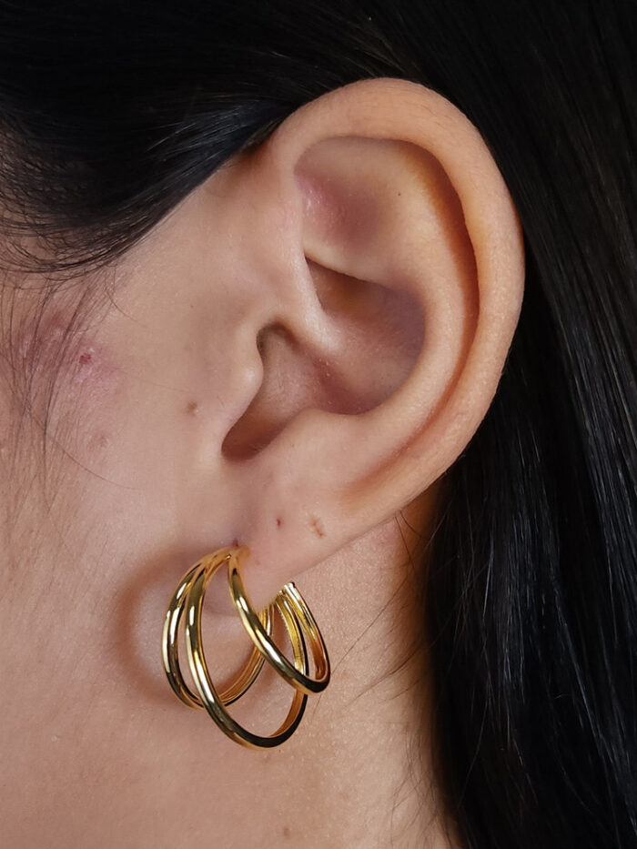 Brinco argola três fios lisos