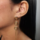 Brinco círculos duplos com fios veneziana