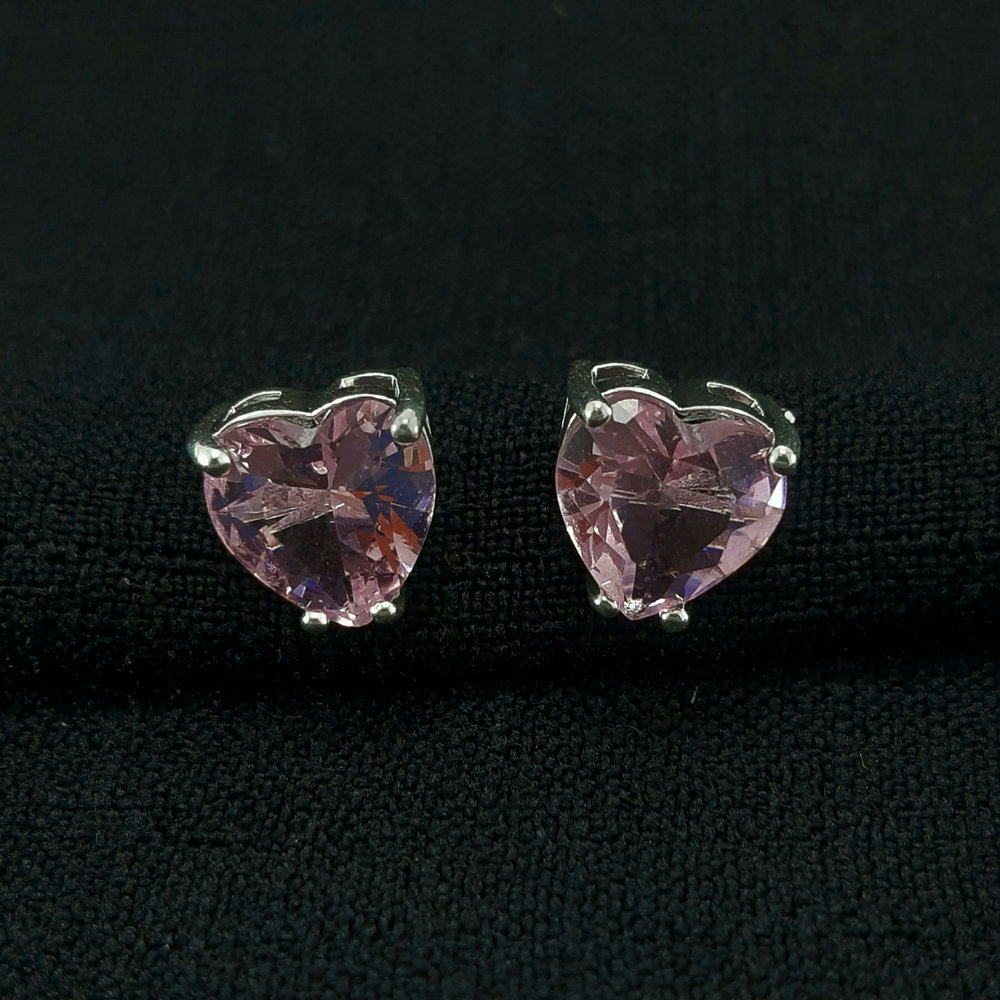 Brinco coração borda vazada - Imagem 2