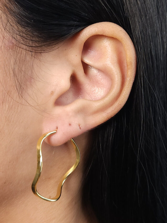 Argola ondulada fechada