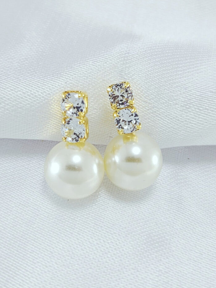 Brinco pontos de luz com pérola pêndulo