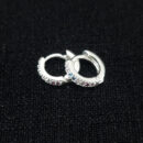 Brinco argolinha detalhada