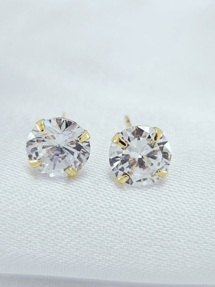 Brinco ponto de luz redondo dourado