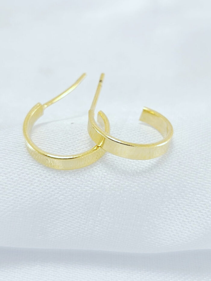 Argolinha fio liso aberta