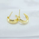 Brinco argola boleada detalhada