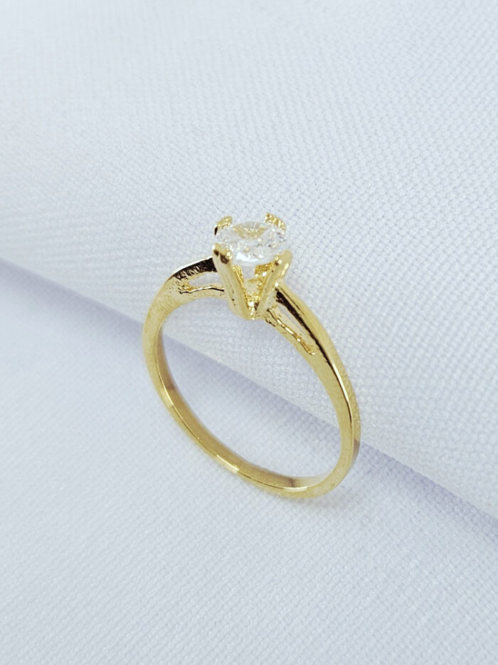 Anel ponto de luz com detalhe fio vazado