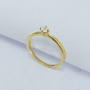 Anel pedrinha cristal com fio detalhado