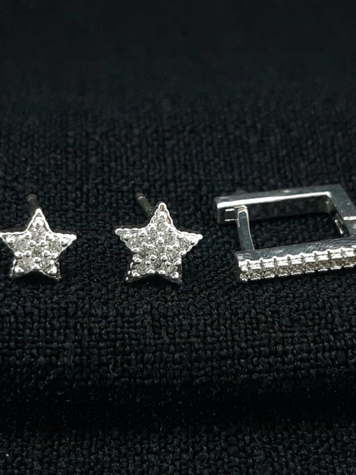 Trio de brincos estrelas e argola quadrada