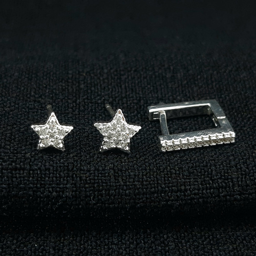 Trio de brincos estrelas e argola quadrada