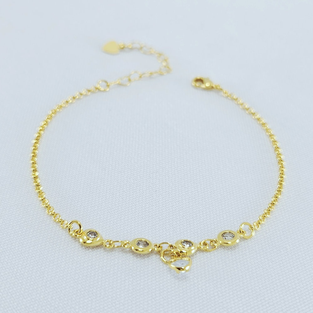 Pulseira com detalhe ponto de luz e coração