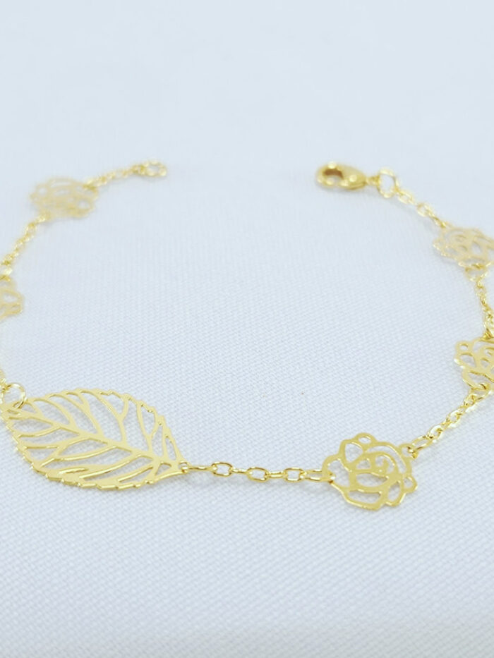 Pulseira modelo rosas e folhas vazadas