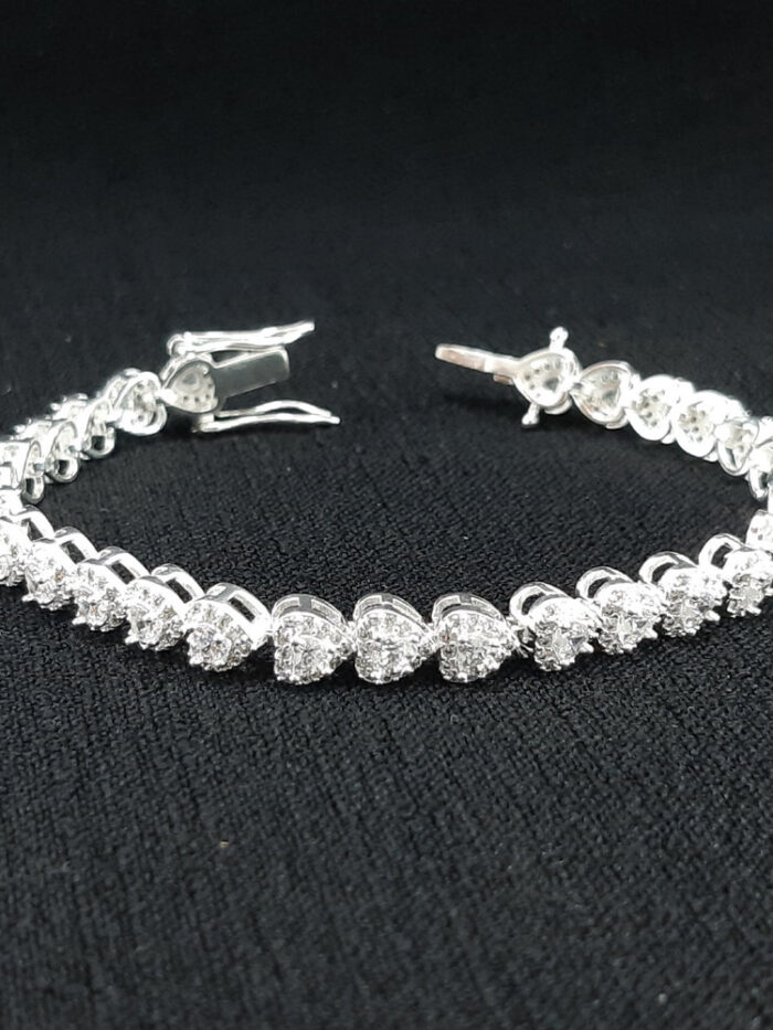 Pulseira riviera coração cravejado