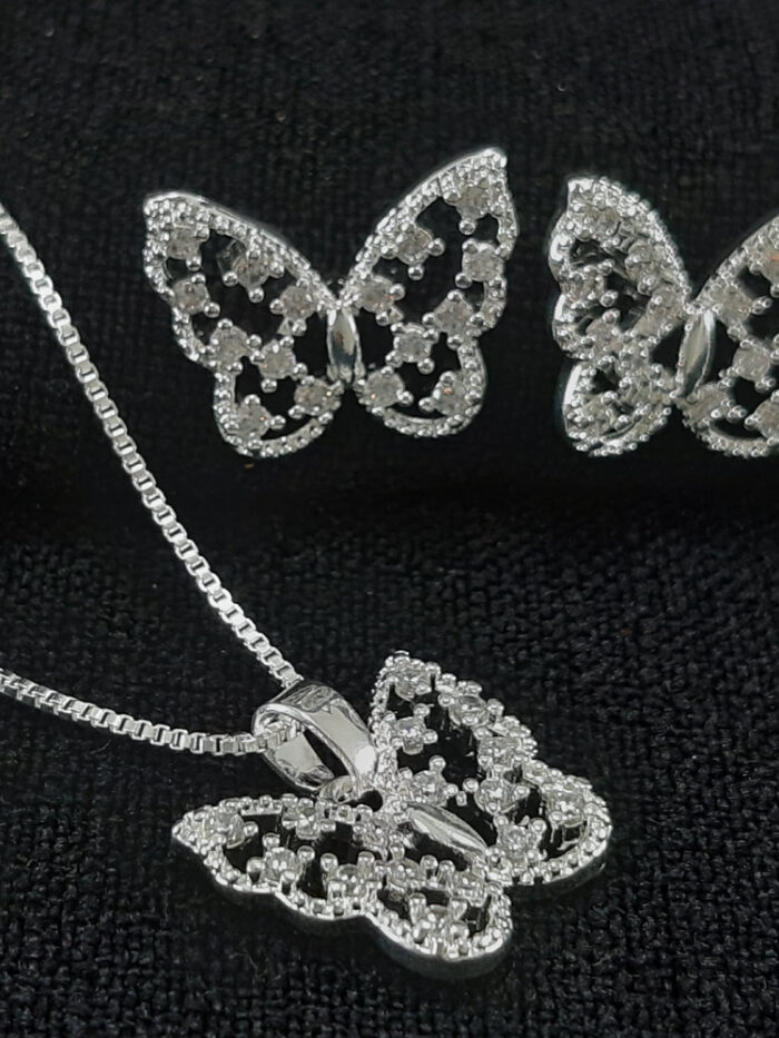 Conjunto borboleta vazada cravejada