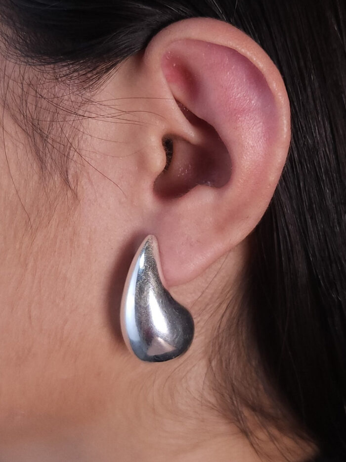 Brinco gota liso