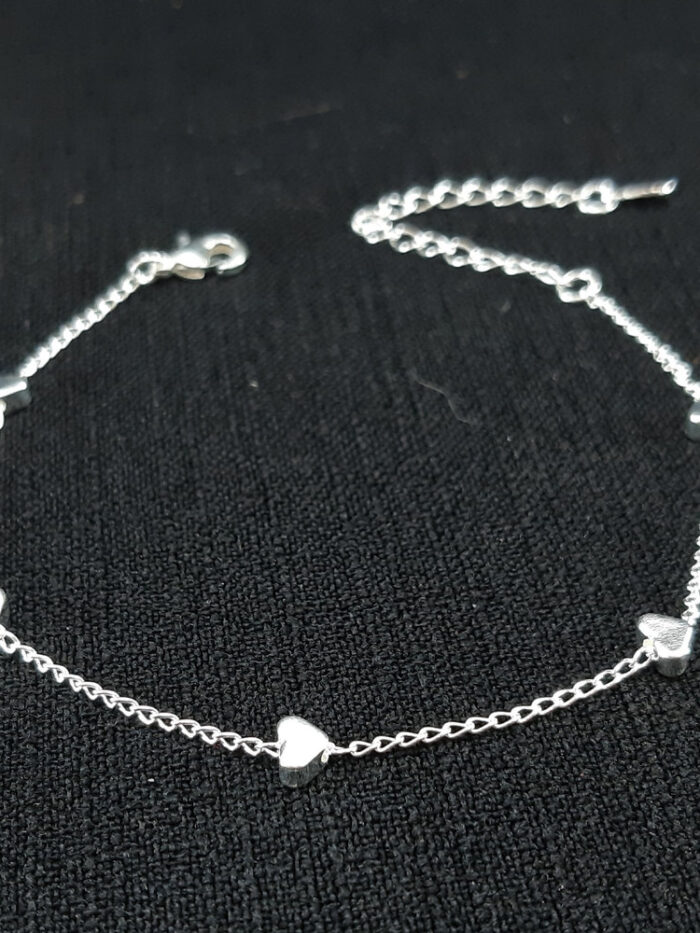 Pulseira detalhe coração chapeado