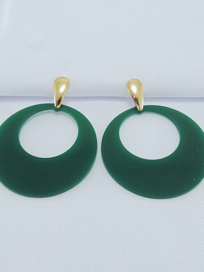 Brinco circulo pêndulo vazado