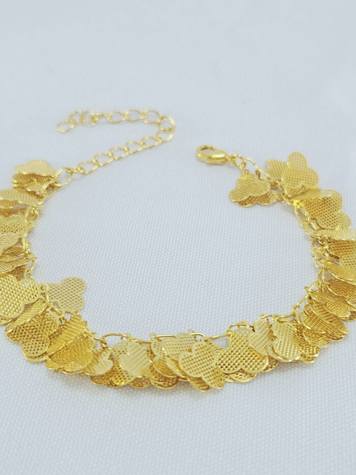 Pulseira trevo detalhado