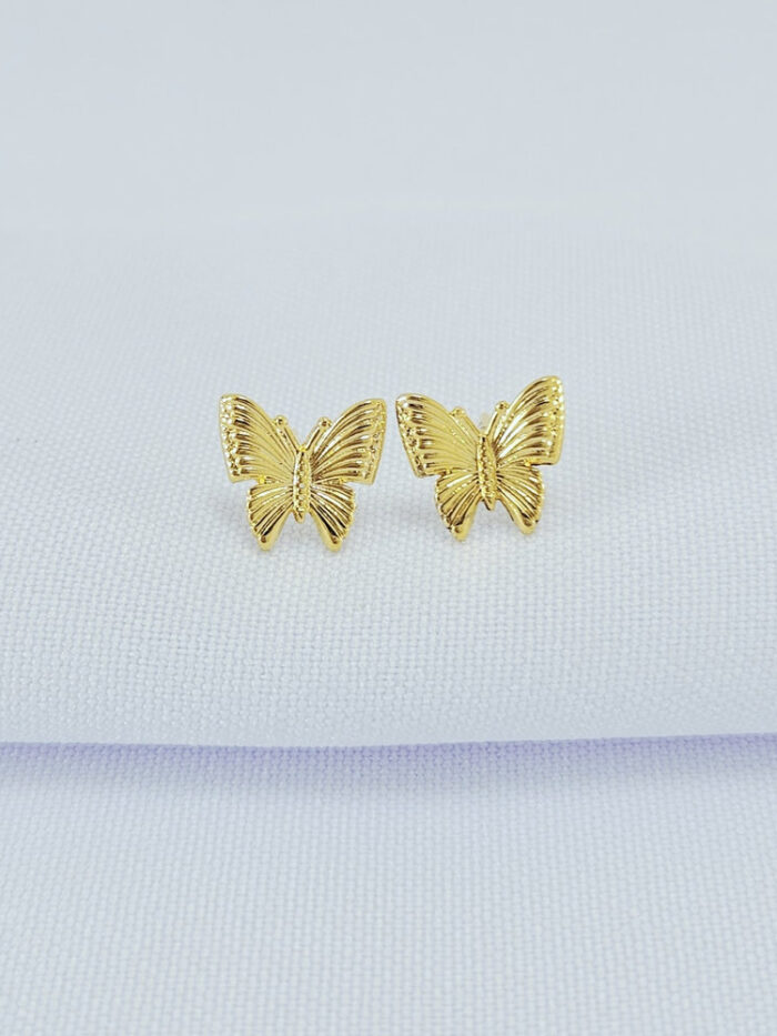 Brinco borboleta detalhada