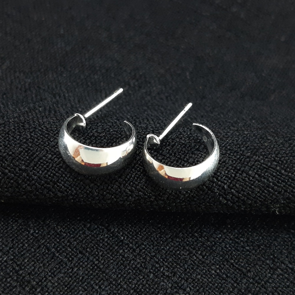 Brinco argolinha lisa