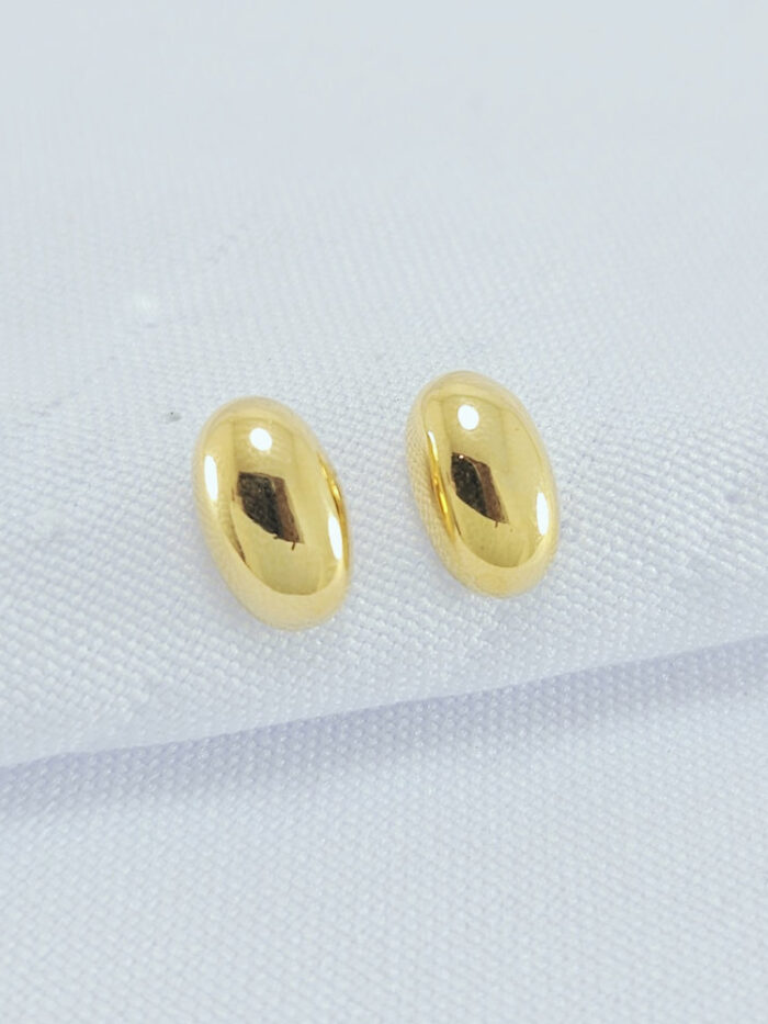 Brinco boleado oval liso