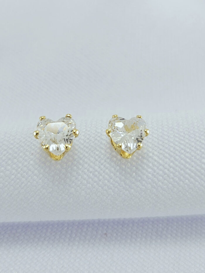 Brinco ponto de luz formato coração