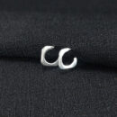 Brinco estilo argola  aberta