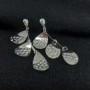 Brinco gota pêndulos detalhado