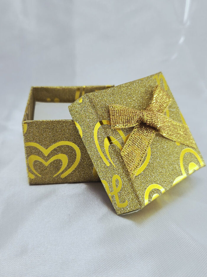 Caixinha para anel cintilante detalhe coração