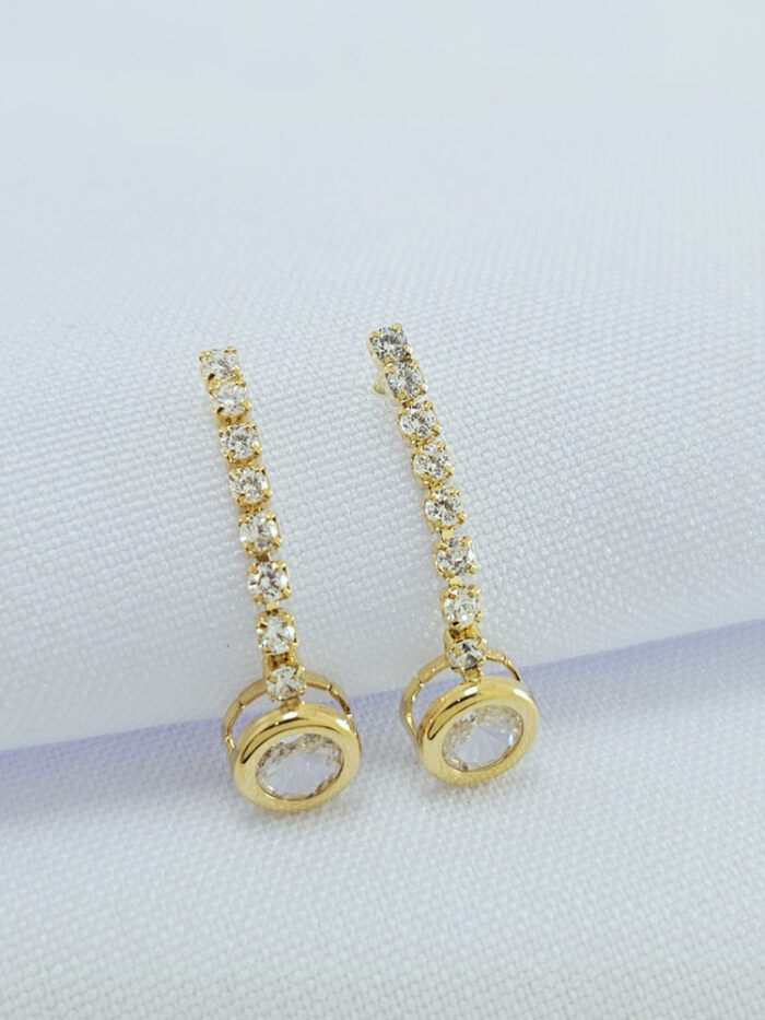 Brinco fio riviera com círculo ponto de luz