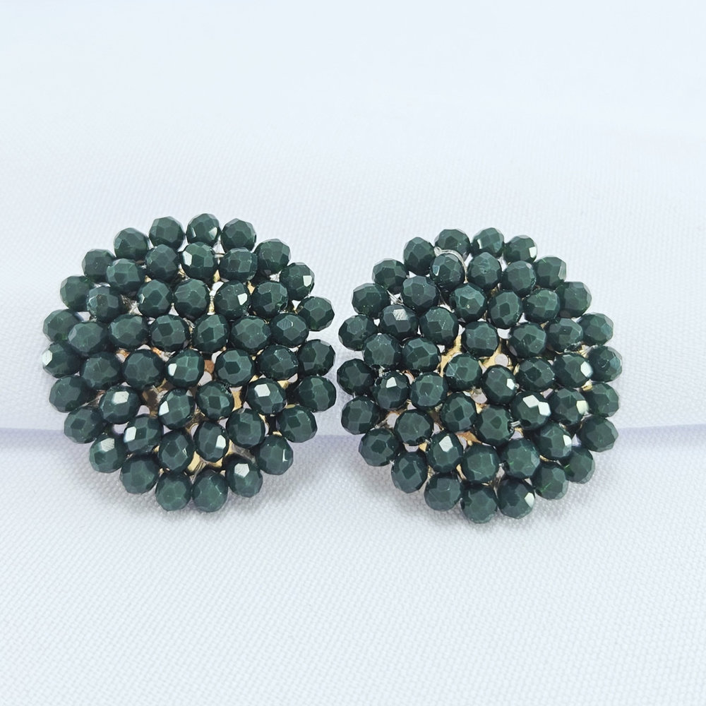 Brinco redondo bolinhas detalhadas - Imagem 8