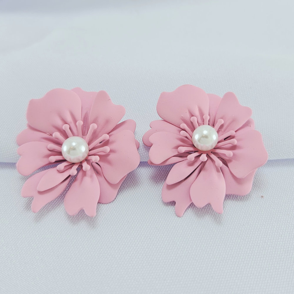 Brinco flor pérola central - Imagem 8