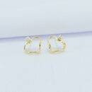 Brinco coração borda vazada com ponto de luz