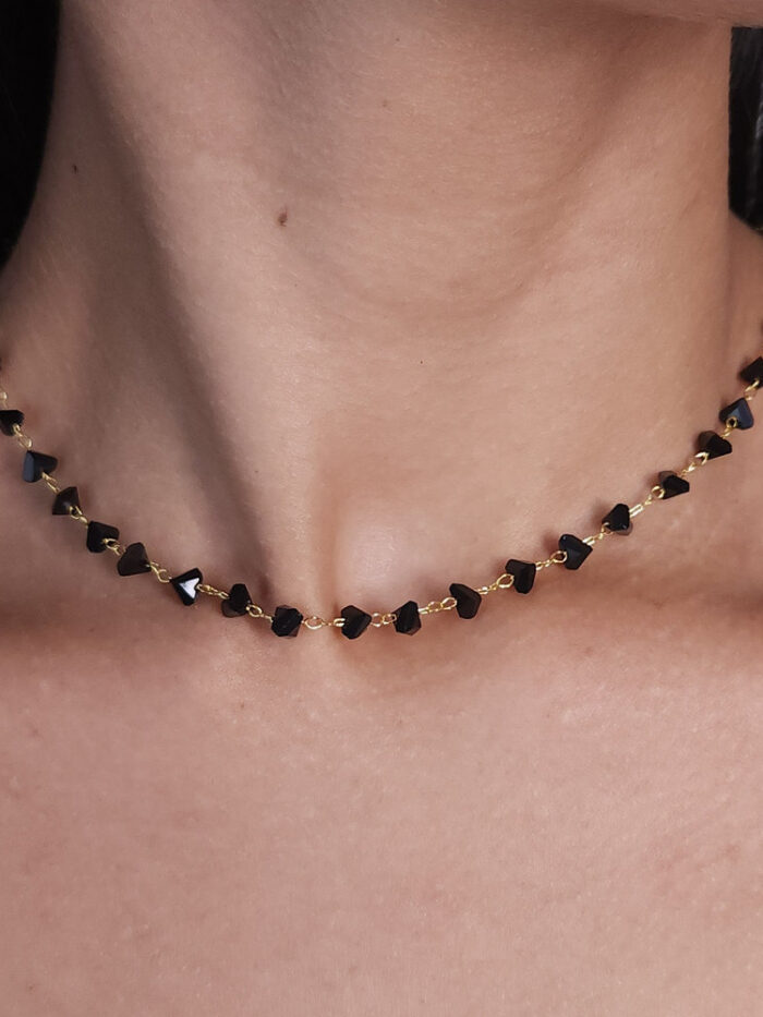 Gargantilha pedras pretas