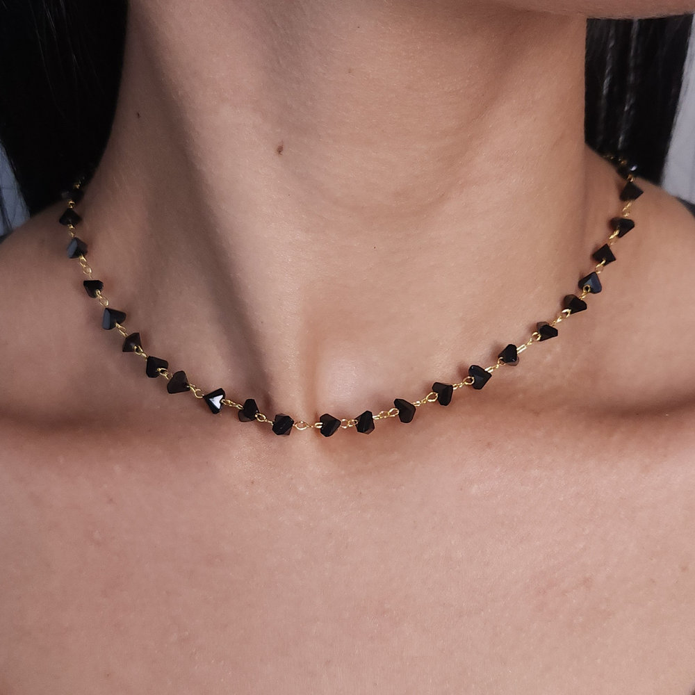 Gargantilha pedras pretas