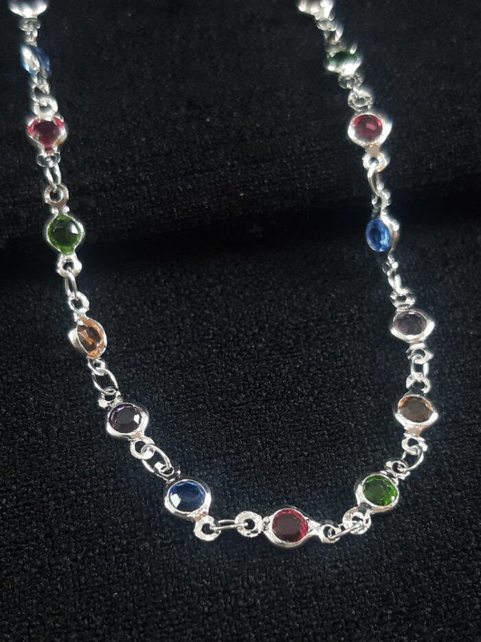 Gargantilha chocker com pedras em zircônias