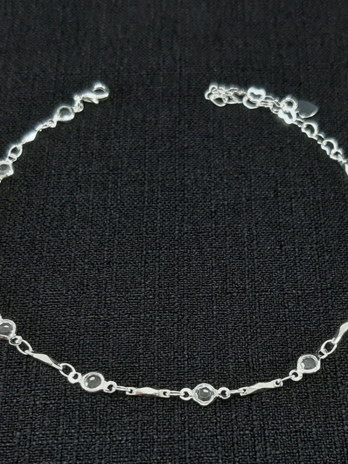 Tornozeleira caninho detalhe em pontos de luz