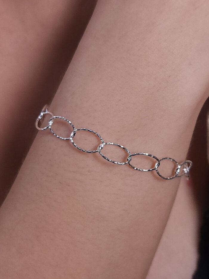 Pulseira elos ovais detalhado