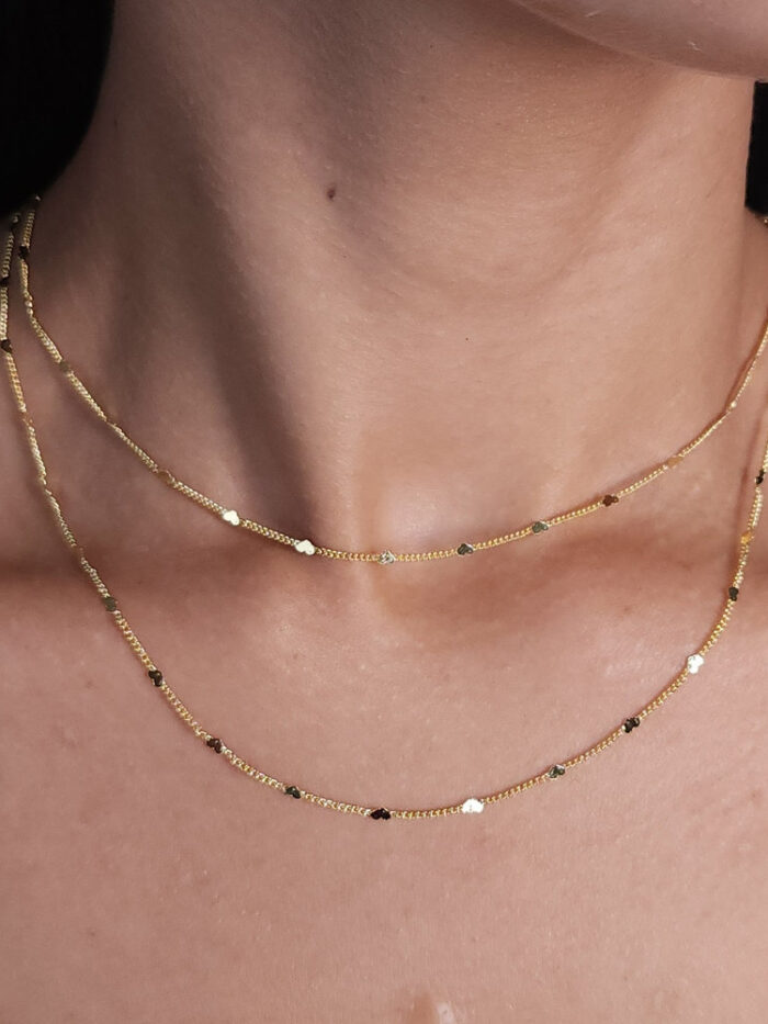 Gargantilha choker dupla com corações chapeado