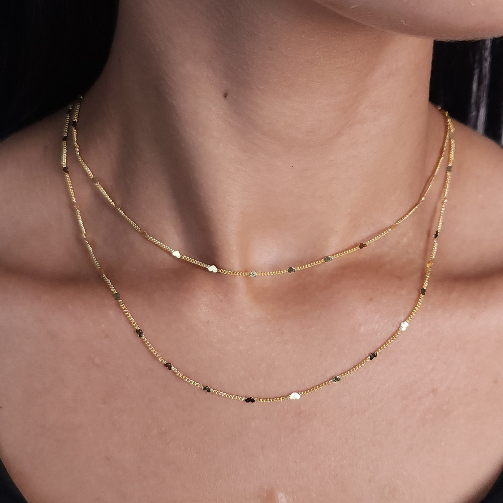 Gargantilha choker dupla com corações chapeado