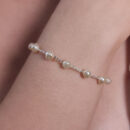 Pulseira pérola detalhada