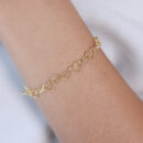 Pulseira texturizada elos corações