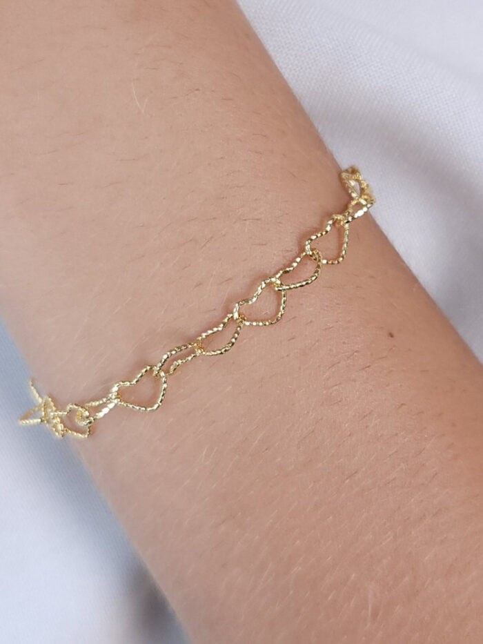 Pulseira texturizada elos corações