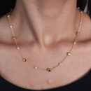 Gargantilha com coração dourado  liso e pérola