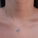 Gargantilha árvore da vida com corações cravejado colorido