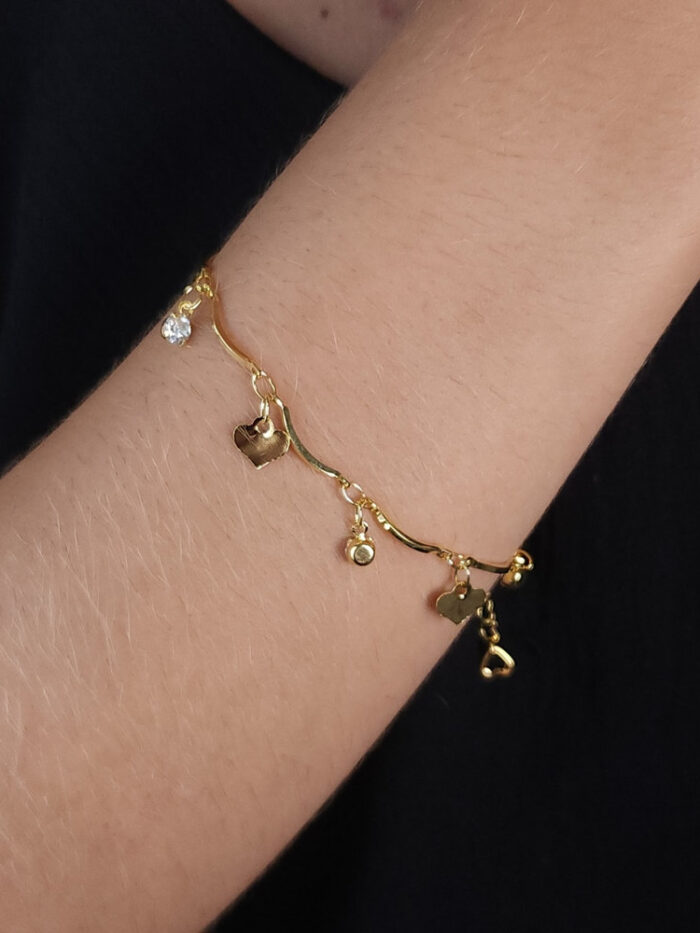 Pulseira caninho corações e cristais pêndulos