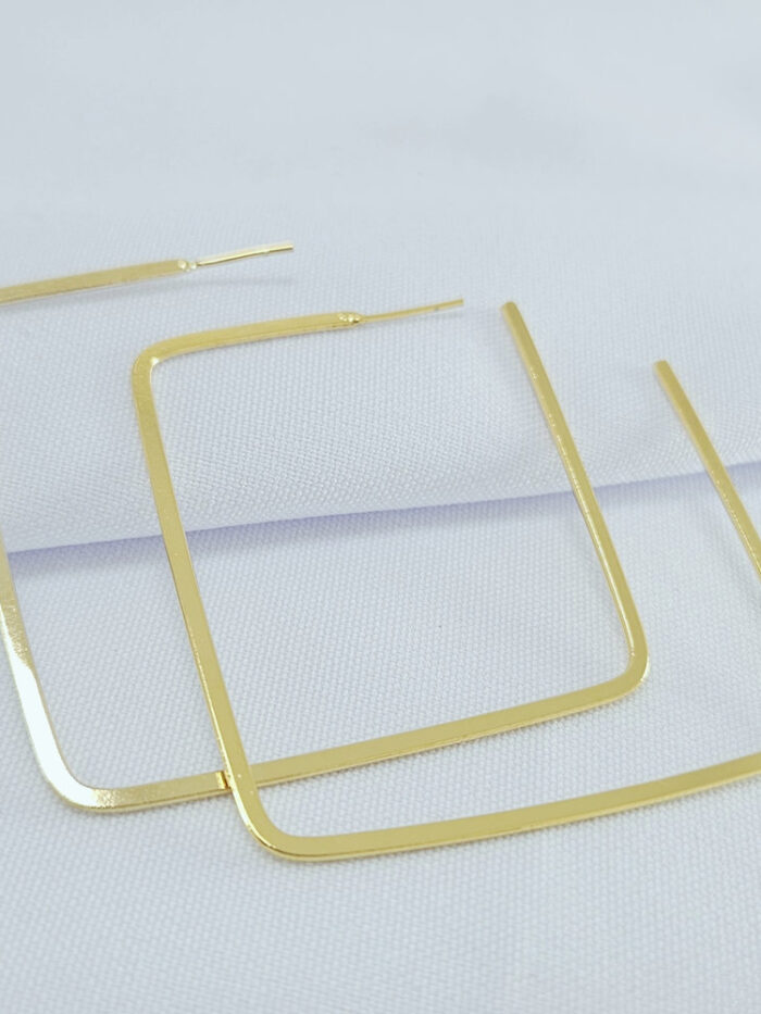 Brinco argola quadrado liso