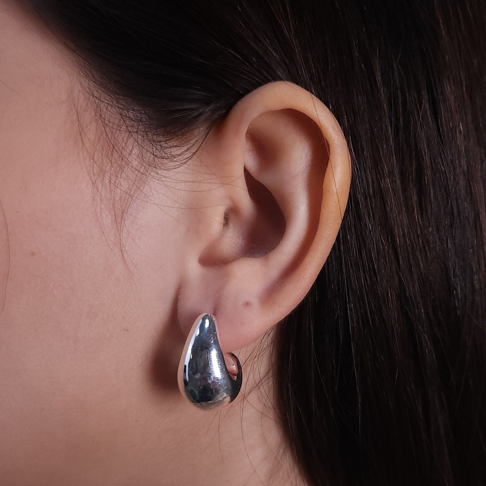 Brinco boleado gota liso