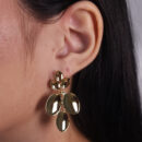 Brinco orgânico estilo folha