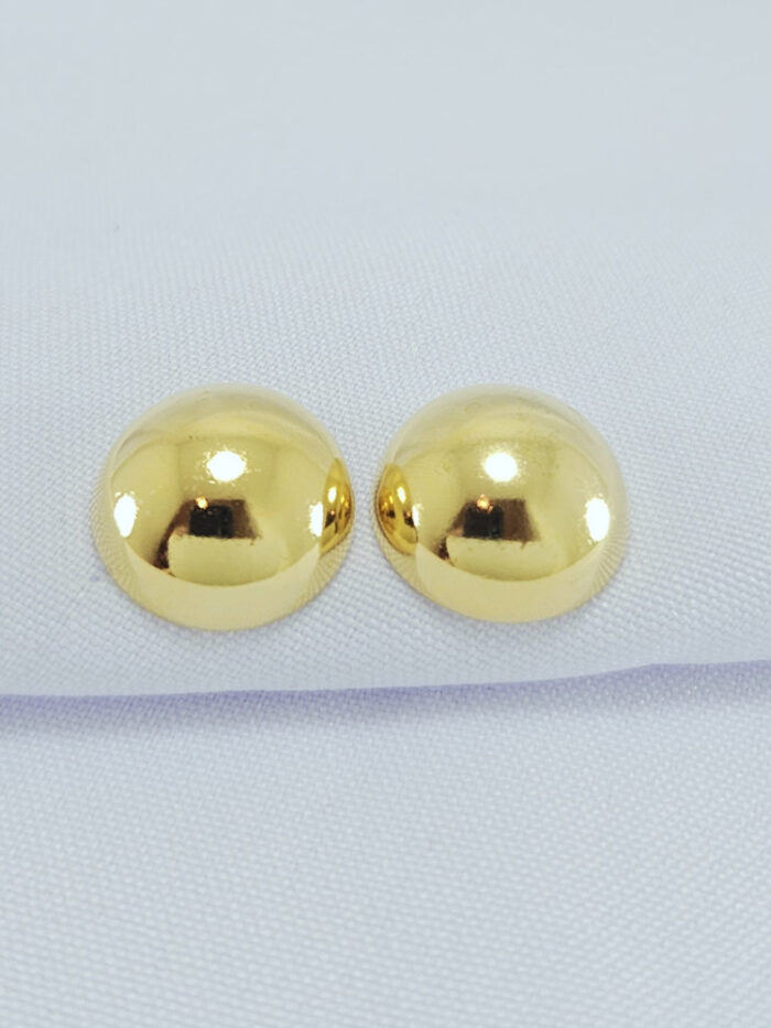 Brinco meia esfera liso